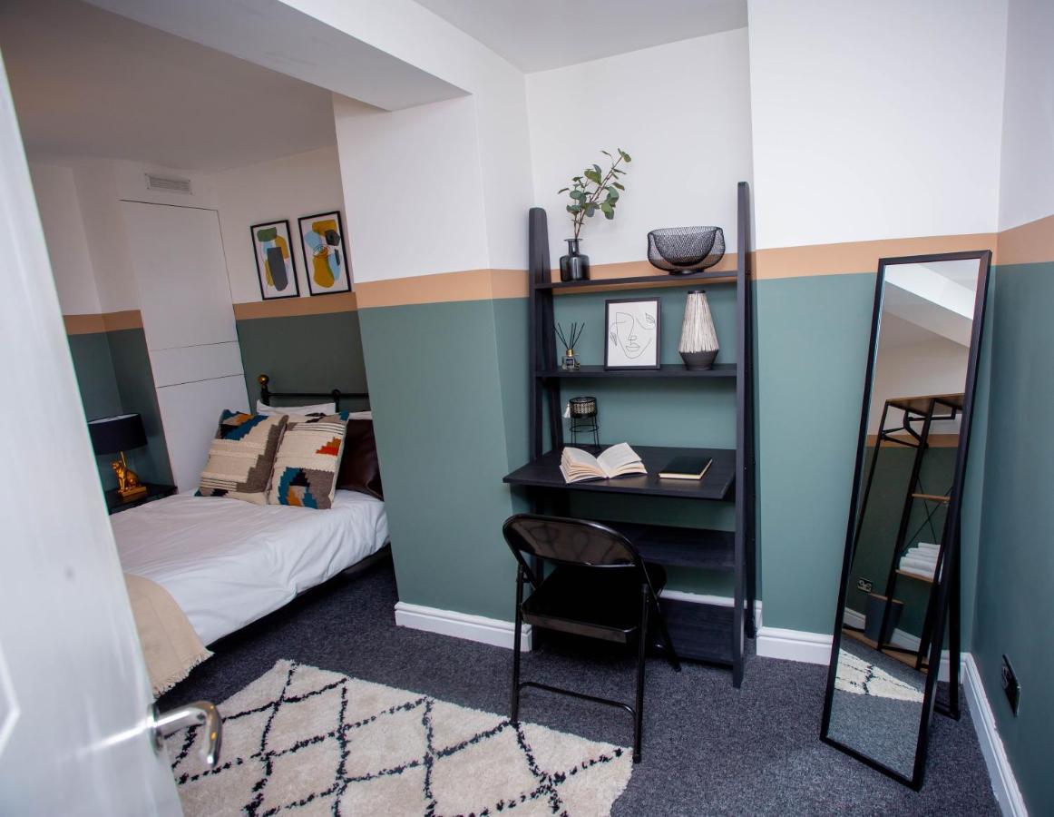 Nest Easy - Derngate Basement Apartment นอร์ทแธมป์ตัน ภายนอก รูปภาพ