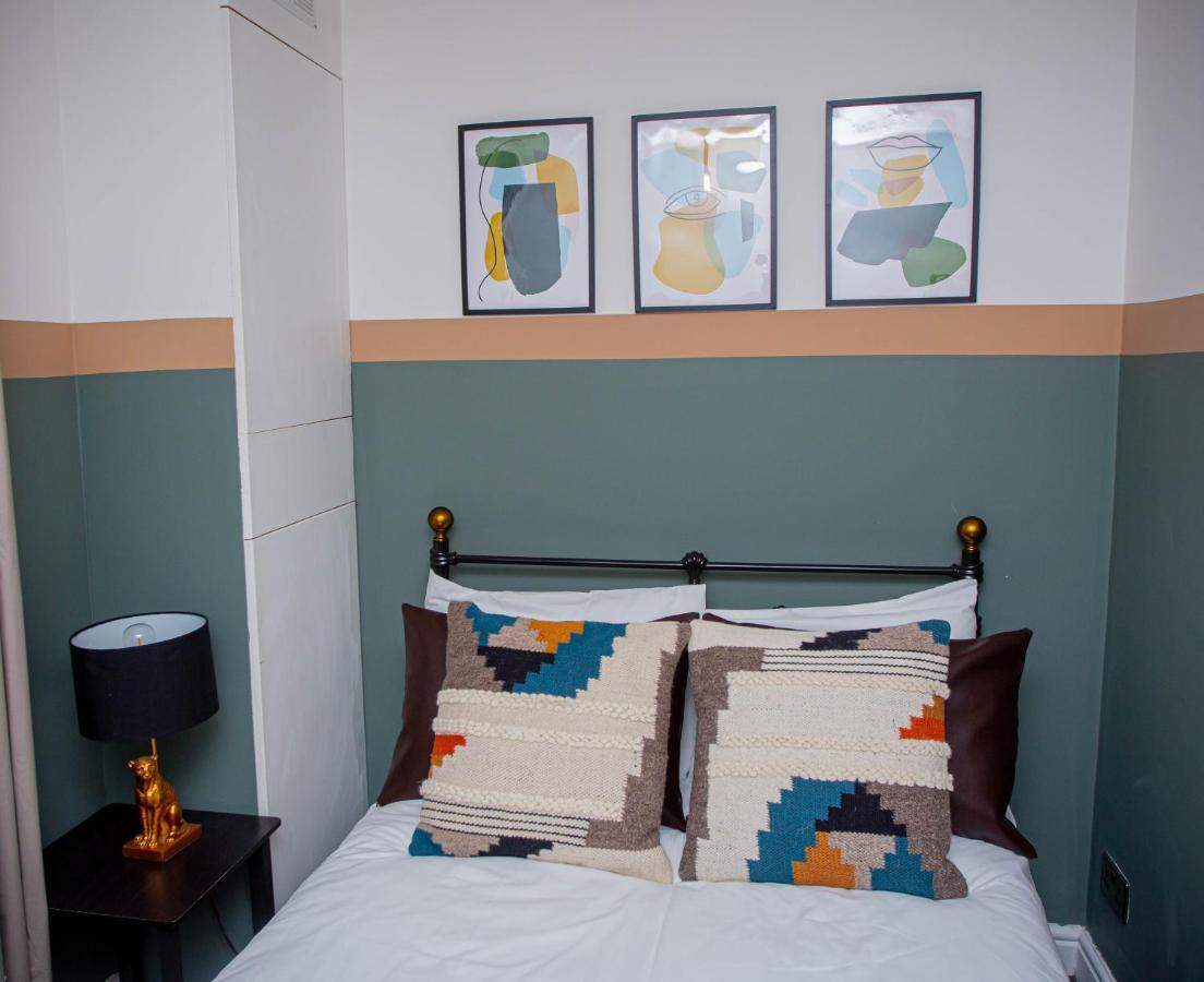 Nest Easy - Derngate Basement Apartment นอร์ทแธมป์ตัน ภายนอก รูปภาพ
